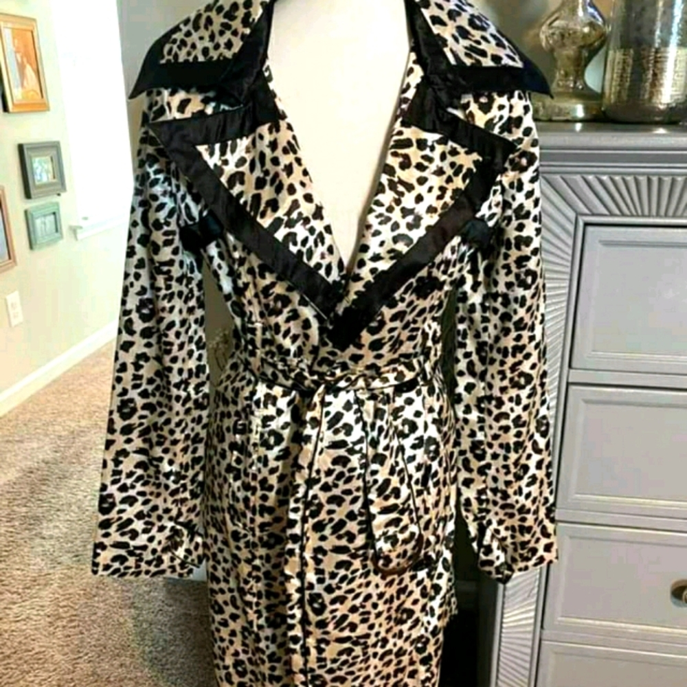 Brand new lepord trench coat